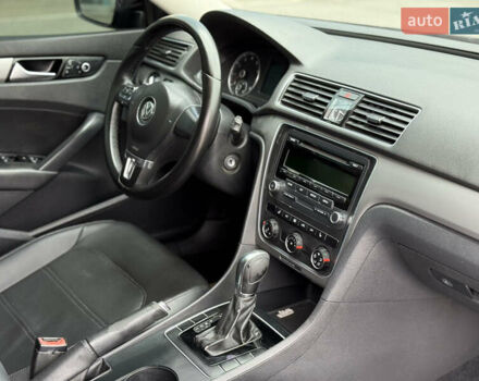 Чорний Фольксваген Пассат, об'ємом двигуна 1.8 л та пробігом 235 тис. км за 8999 $, фото 12 на Automoto.ua