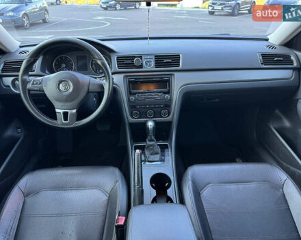 Чорний Фольксваген Пассат, об'ємом двигуна 1.8 л та пробігом 252 тис. км за 10000 $, фото 16 на Automoto.ua