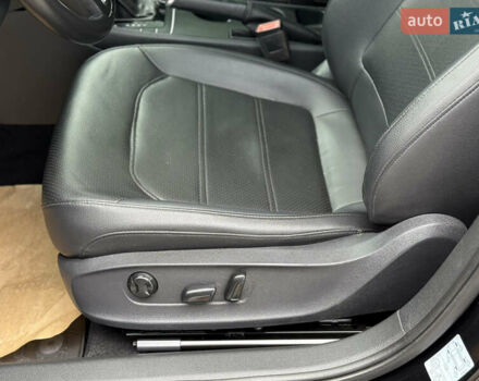 Чорний Фольксваген Пассат, об'ємом двигуна 1.8 л та пробігом 235 тис. км за 8999 $, фото 9 на Automoto.ua