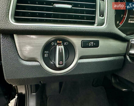 Чорний Фольксваген Пассат, об'ємом двигуна 1.8 л та пробігом 191 тис. км за 11500 $, фото 12 на Automoto.ua