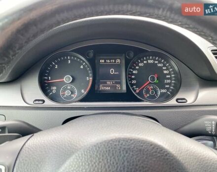 Черный Фольксваген Пассат, объемом двигателя 1.6 л и пробегом 237 тыс. км за 11500 $, фото 13 на Automoto.ua