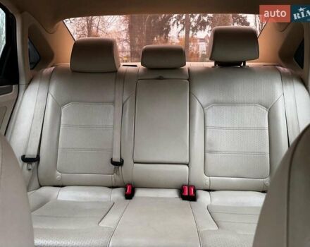 Черный Фольксваген Пассат, объемом двигателя 1.8 л и пробегом 140 тыс. км за 10990 $, фото 19 на Automoto.ua