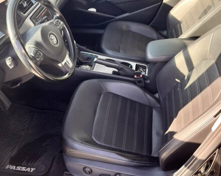 Черный Фольксваген Пассат, объемом двигателя 1.8 л и пробегом 211 тыс. км за 10500 $, фото 26 на Automoto.ua