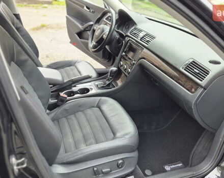 Черный Фольксваген Пассат, объемом двигателя 2 л и пробегом 214 тыс. км за 11800 $, фото 17 на Automoto.ua