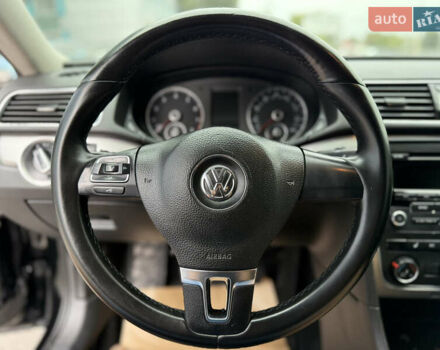 Чорний Фольксваген Пассат, об'ємом двигуна 1.8 л та пробігом 235 тис. км за 8999 $, фото 19 на Automoto.ua