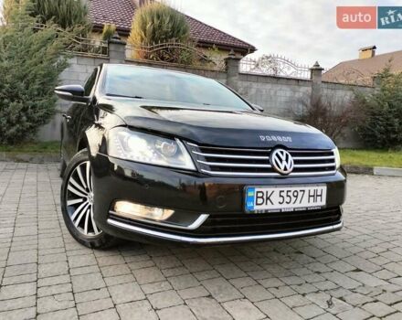 Чорний Фольксваген Пассат, об'ємом двигуна 2 л та пробігом 252 тис. км за 12900 $, фото 2 на Automoto.ua