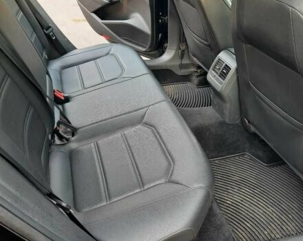 Чорний Фольксваген Пассат, об'ємом двигуна 2 л та пробігом 300 тис. км за 9499 $, фото 15 на Automoto.ua