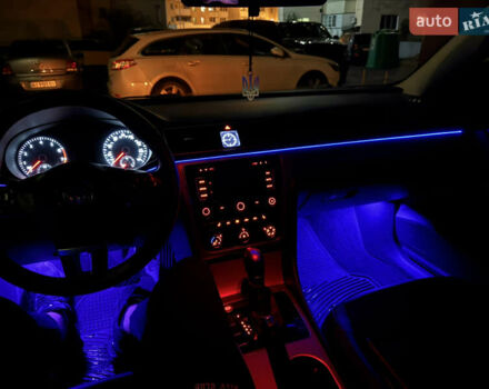 Чорний Фольксваген Пассат, об'ємом двигуна 1.8 л та пробігом 184 тис. км за 11000 $, фото 32 на Automoto.ua