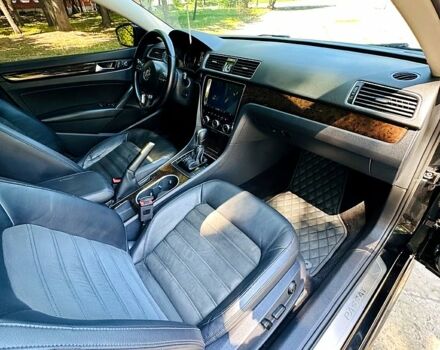 Черный Фольксваген Пассат, объемом двигателя 1.8 л и пробегом 227 тыс. км за 11999 $, фото 8 на Automoto.ua