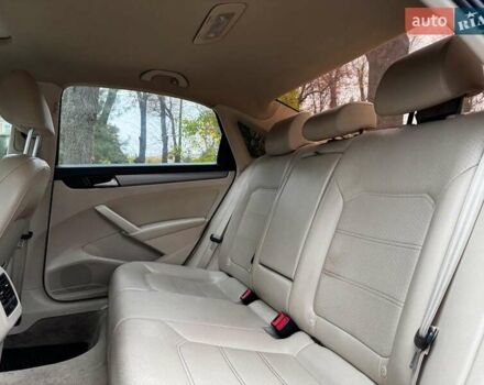 Черный Фольксваген Пассат, объемом двигателя 1.8 л и пробегом 140 тыс. км за 10990 $, фото 24 на Automoto.ua