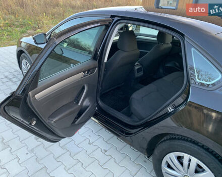 Черный Фольксваген Пассат, объемом двигателя 1.8 л и пробегом 150 тыс. км за 7750 $, фото 23 на Automoto.ua