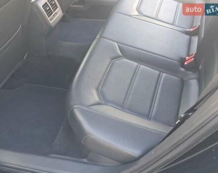 Черный Фольксваген Пассат, объемом двигателя 1.8 л и пробегом 198 тыс. км за 9950 $, фото 11 на Automoto.ua