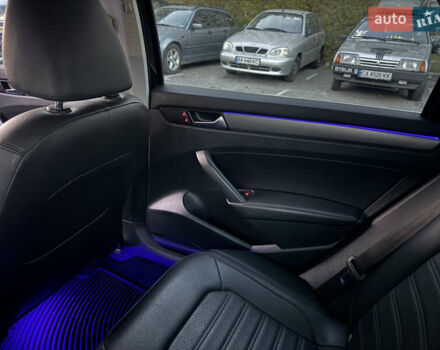 Чорний Фольксваген Пассат, об'ємом двигуна 1.8 л та пробігом 184 тис. км за 11000 $, фото 17 на Automoto.ua