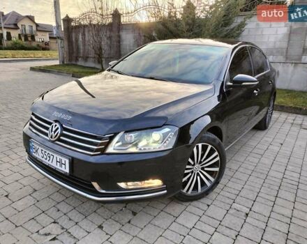 Чорний Фольксваген Пассат, об'ємом двигуна 2 л та пробігом 252 тис. км за 12900 $, фото 8 на Automoto.ua