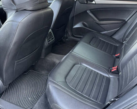 Черный Фольксваген Пассат, объемом двигателя 1.8 л и пробегом 230 тыс. км за 12700 $, фото 18 на Automoto.ua