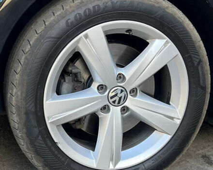 Черный Фольксваген Пассат, объемом двигателя 1.8 л и пробегом 185 тыс. км за 11500 $, фото 6 на Automoto.ua