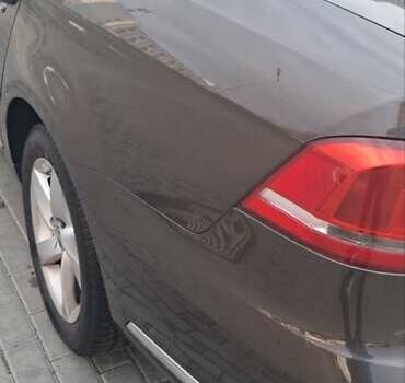 Чорний Фольксваген Пассат, об'ємом двигуна 1.97 л та пробігом 176 тис. км за 13700 $, фото 10 на Automoto.ua