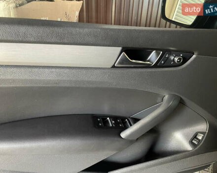 Черный Фольксваген Пассат, объемом двигателя 1.8 л и пробегом 211 тыс. км за 10500 $, фото 36 на Automoto.ua