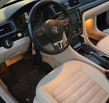 Чорний Фольксваген Пассат, об'ємом двигуна 2 л та пробігом 146 тис. км за 10800 $, фото 5 на Automoto.ua