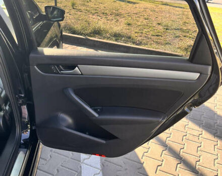 Черный Фольксваген Пассат, объемом двигателя 1.8 л и пробегом 211 тыс. км за 10500 $, фото 22 на Automoto.ua