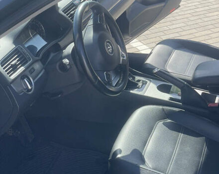 Черный Фольксваген Пассат, объемом двигателя 2 л и пробегом 225 тыс. км за 10999 $, фото 10 на Automoto.ua