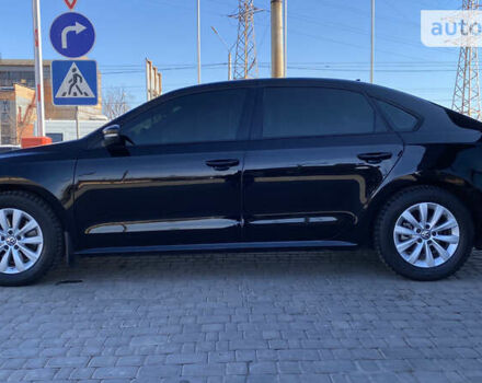 Черный Фольксваген Пассат, объемом двигателя 1.8 л и пробегом 163 тыс. км за 11500 $, фото 5 на Automoto.ua