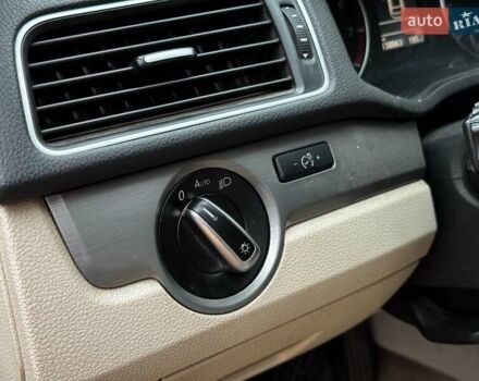 Черный Фольксваген Пассат, объемом двигателя 1.8 л и пробегом 140 тыс. км за 10990 $, фото 13 на Automoto.ua