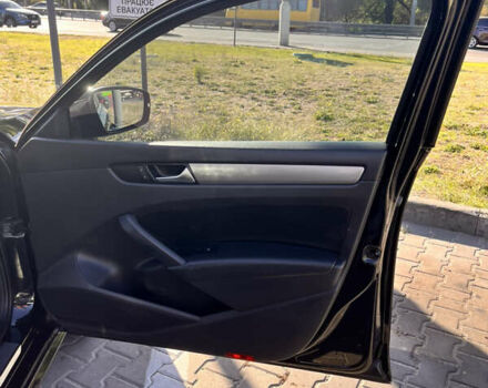 Черный Фольксваген Пассат, объемом двигателя 1.8 л и пробегом 211 тыс. км за 10500 $, фото 23 на Automoto.ua