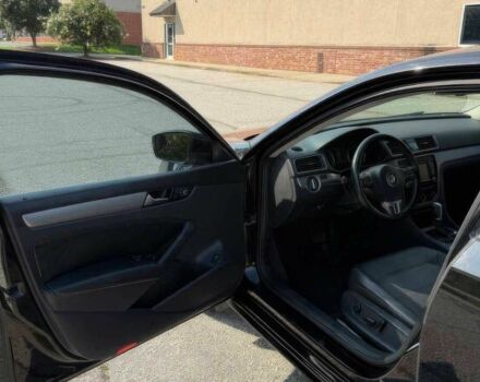 Черный Фольксваген Пассат, объемом двигателя 1.8 л и пробегом 85 тыс. км за 2000 $, фото 8 на Automoto.ua