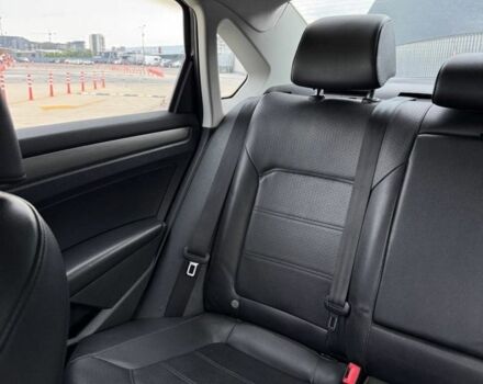 Чорний Фольксваген Пассат, об'ємом двигуна 2 л та пробігом 215 тис. км за 6900 $, фото 5 на Automoto.ua