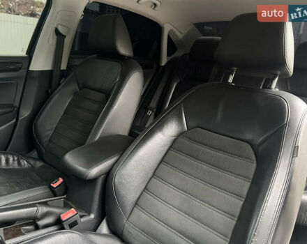 Черный Фольксваген Пассат, объемом двигателя 1.8 л и пробегом 252 тыс. км за 10600 $, фото 11 на Automoto.ua