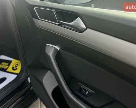 Черный Фольксваген Пассат, объемом двигателя 1.97 л и пробегом 230 тыс. км за 16800 $, фото 23 на Automoto.ua