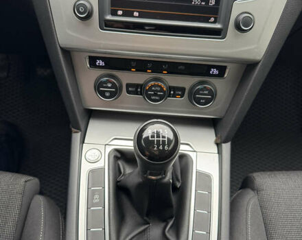 Чорний Фольксваген Пассат, об'ємом двигуна 1.6 л та пробігом 225 тис. км за 14000 $, фото 20 на Automoto.ua