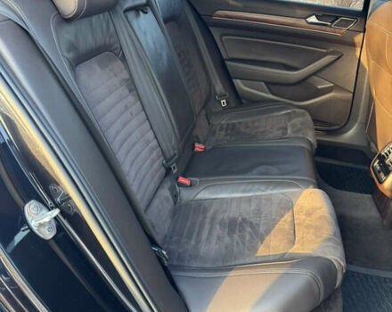 Черный Фольксваген Пассат, объемом двигателя 1.8 л и пробегом 275 тыс. км за 13800 $, фото 11 на Automoto.ua