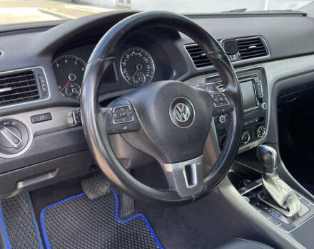 Черный Фольксваген Пассат, объемом двигателя 1.8 л и пробегом 195 тыс. км за 12500 $, фото 20 на Automoto.ua