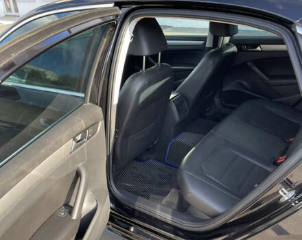 Черный Фольксваген Пассат, объемом двигателя 1.8 л и пробегом 195 тыс. км за 12500 $, фото 16 на Automoto.ua