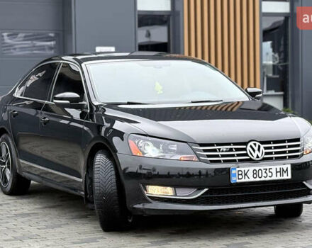 Чорний Фольксваген Пассат, об'ємом двигуна 2 л та пробігом 188 тис. км за 12950 $, фото 4 на Automoto.ua