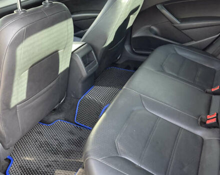 Черный Фольксваген Пассат, объемом двигателя 1.8 л и пробегом 195 тыс. км за 12500 $, фото 17 на Automoto.ua