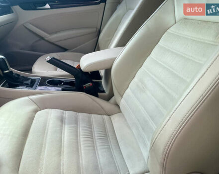 Чорний Фольксваген Пассат, об'ємом двигуна 2 л та пробігом 134 тис. км за 15700 $, фото 18 на Automoto.ua