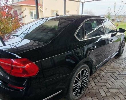 Черный Фольксваген Пассат, объемом двигателя 1.8 л и пробегом 215 тыс. км за 11800 $, фото 5 на Automoto.ua