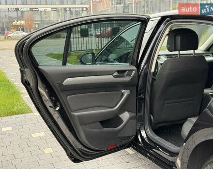 Черный Фольксваген Пассат, объемом двигателя 2 л и пробегом 325 тыс. км за 15500 $, фото 28 на Automoto.ua