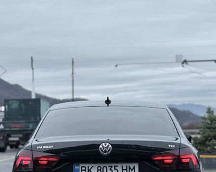 Чорний Фольксваген Пассат, об'ємом двигуна 2 л та пробігом 188 тис. км за 12950 $, фото 7 на Automoto.ua