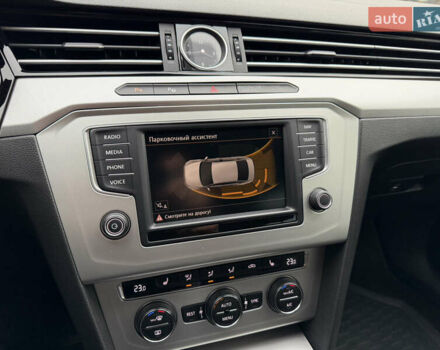 Черный Фольксваген Пассат, объемом двигателя 2 л и пробегом 325 тыс. км за 15500 $, фото 60 на Automoto.ua