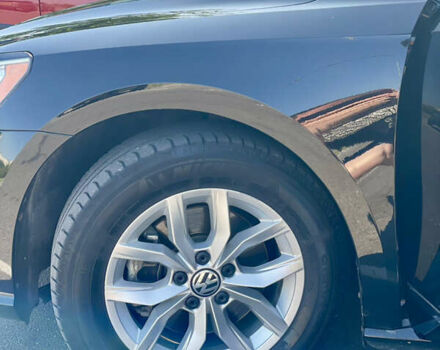 Черный Фольксваген Пассат, объемом двигателя 1.8 л и пробегом 241 тыс. км за 10500 $, фото 15 на Automoto.ua