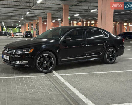 Черный Фольксваген Пассат, объемом двигателя 1.8 л и пробегом 189 тыс. км за 9000 $, фото 2 на Automoto.ua