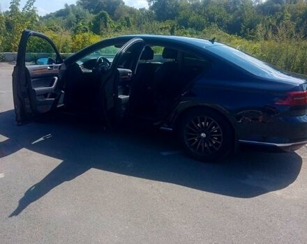 Черный Фольксваген Пассат, объемом двигателя 1.6 л и пробегом 290 тыс. км за 17800 $, фото 1 на Automoto.ua