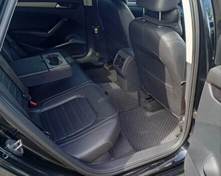 Черный Фольксваген Пассат, объемом двигателя 1.8 л и пробегом 110 тыс. км за 11500 $, фото 7 на Automoto.ua