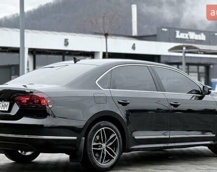 Чорний Фольксваген Пассат, об'ємом двигуна 2 л та пробігом 188 тис. км за 12950 $, фото 6 на Automoto.ua