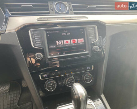 Чорний Фольксваген Пассат, об'ємом двигуна 1.97 л та пробігом 310 тис. км за 15900 $, фото 28 на Automoto.ua