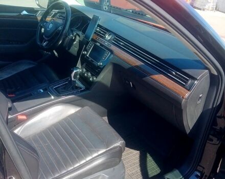 Черный Фольксваген Пассат, объемом двигателя 1.6 л и пробегом 290 тыс. км за 17800 $, фото 6 на Automoto.ua